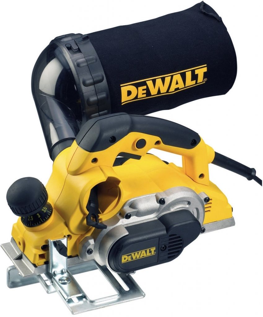 Hoblík 82mm, DeWalt s vakem pro záchyt hoblin a kufrem