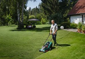 Aku sekačka na trávu Bosch Rotak 43 LI, 2x akumulátor, 06008A4507