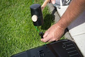 Robotická sekačka na trávu Bosch Indego 350 Connect, 06008B0100