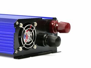 Sinusový měnič napětí 12V/230V 500/1000W GEKO