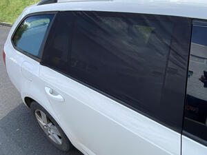 Sluneční clona na boční okno auta / návlek na dveře CAR SUNSHADE SET 1, vel. S, 2ks SIXTOL