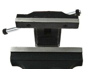 Profesionální otočný svěrák 4" (100 mm) TVARDY