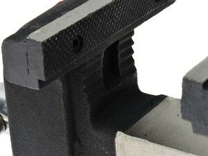 Profesionální svěrák otočný 6" (150mm) TVARDY