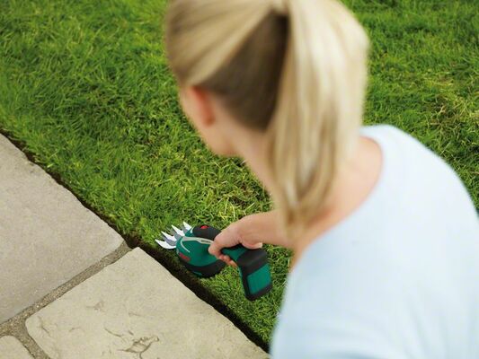 Akumulátorové nůžky na trávu Bosch AGS 7,2 LI, 0600856000