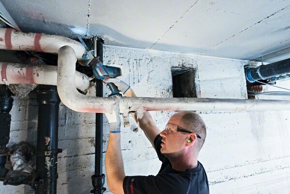 Aku pila ocaska Bosch GSA 18 V-LI C Professional - bez baterie, L-BOXX, 06016A5001