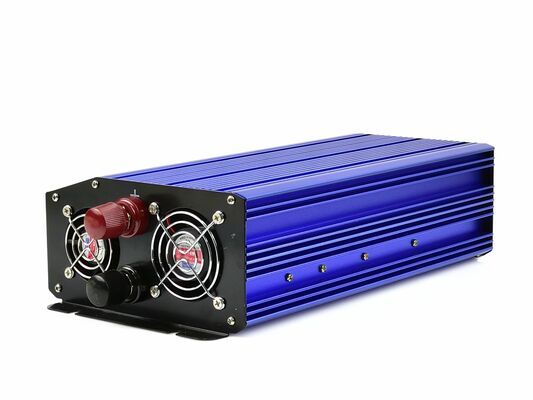 Sinusový měnič napětí 12V/230V 1000/2000W GEKO