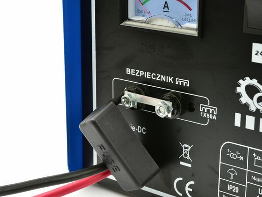 Nabíječka autobaterií 12/24V GZL-50 GEKO
