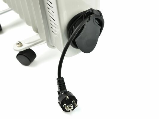 Olejový ohřívač s regulací a 7 žebrovým termostatem 1500W GEKO