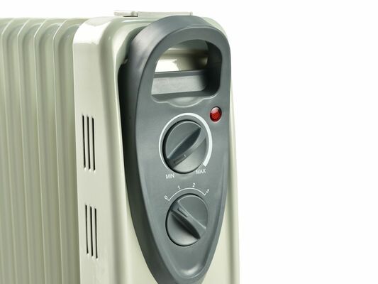 Olejový ohřívač s regulací a termostatem 7 žeber 1500W B57 GEKO