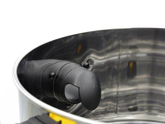 Mokrosuchý průmyslový vysavač s oklepem filtru 25L GEKO