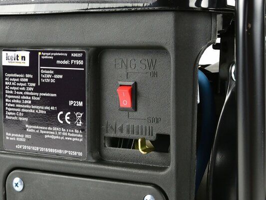 Benzínová rámová elektrocentrála 2 HP/720 W KELTIN