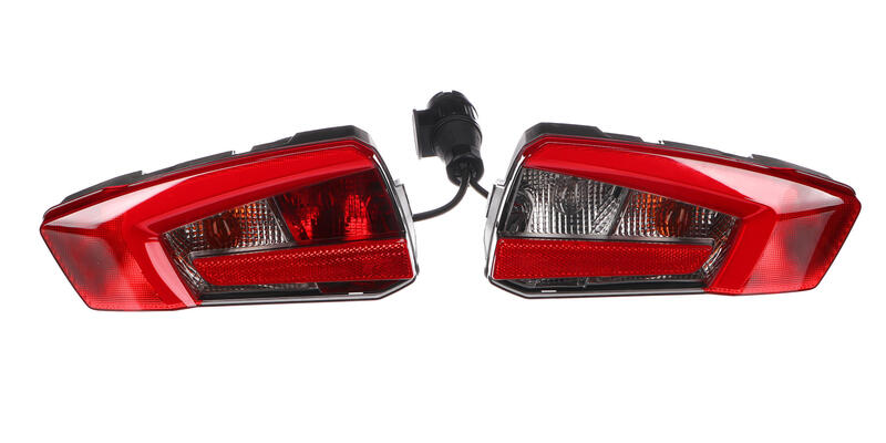 Sada světel s kabelem a 13pin zástrčkou pro nosič kol E-BIKE PRO - náhradní díl SIXTOL