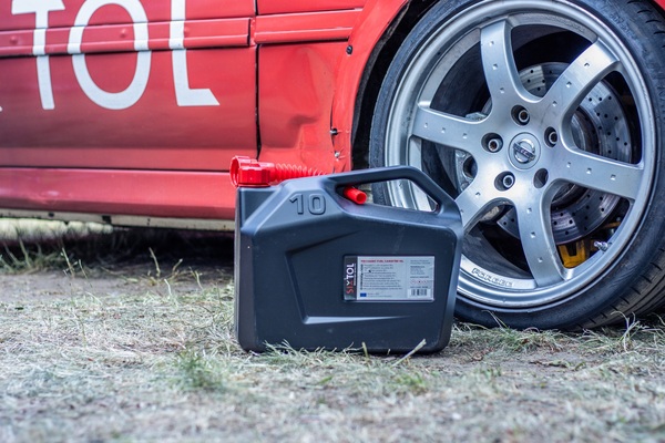 Kanystr plastový MECHANIC FUEL CANISTER 10L, černý SIXTOL