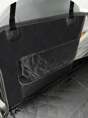 Ochranná deka do auta pod psa CAR BRUNO SIXTOL