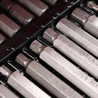 Sada torx bitů v kovovém pouzdře MECHANIC TORX SET 1, 40 ks SIXTOL