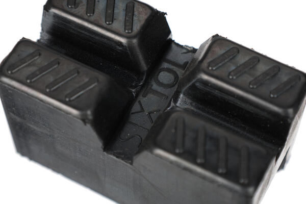 Gumová podložka pro podstavec pod auto MECHANIC CAR STAND PRO, 83x44x51 mm SIXTOL