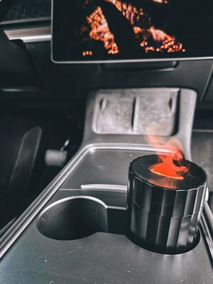 Aroma difuzer Car Flame do auta černý 100ml, USB-C, do držáku na pití SIXTOL