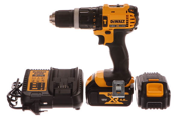 Příklepová vrtačka/šroubovák aku, 2x4.0Ah, 18V XR Li-Ion, DeWALT DCD785M2