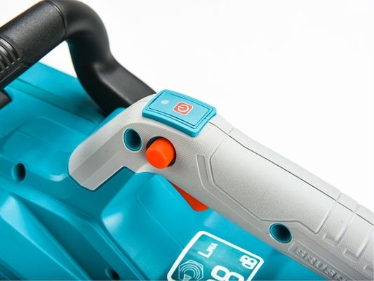 Pila řetězová aku 900W, BRUSHLESS, 20V Li-ion, 4.0Ah (2x), nabíječka, 30cm TOTAL TOOLS